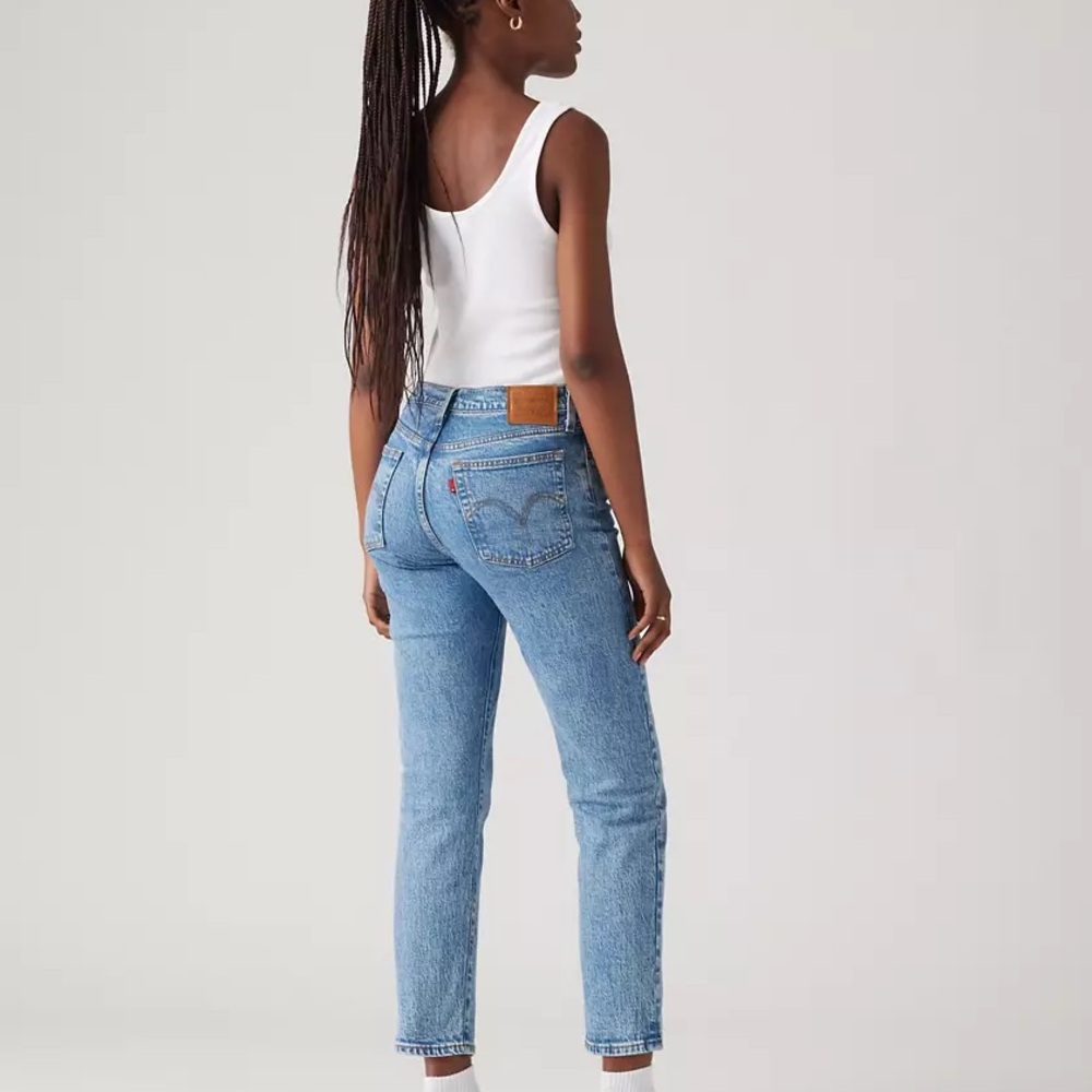 Levi’s Wedgie Straight Jeans, Size 28 - Picture 3 of 12
